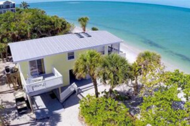 Exterior of 437 - Longlook Beachhouse