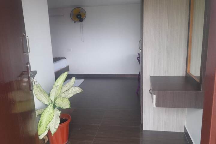 Room 17 of 138