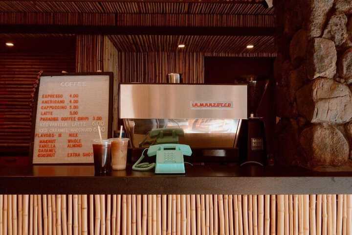 Dining 64 of 99
