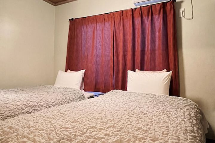 Room 13 of 51