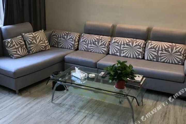 Double Dragon Holiday Hotel(Anqing Railway Station)