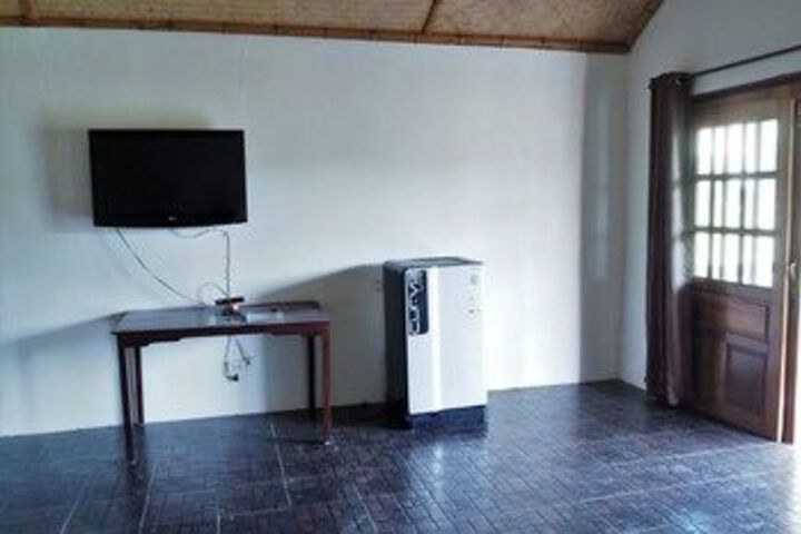 Room 13 of 20