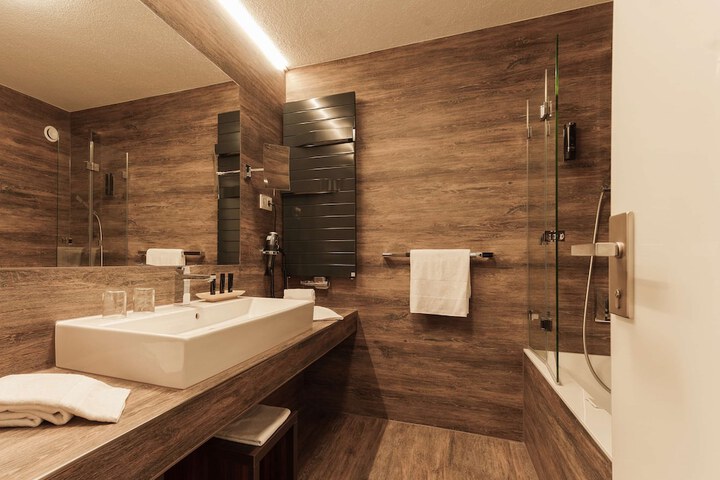Room 21 of 45