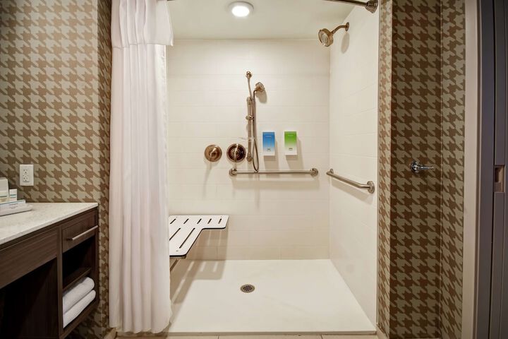 Bathroom shower