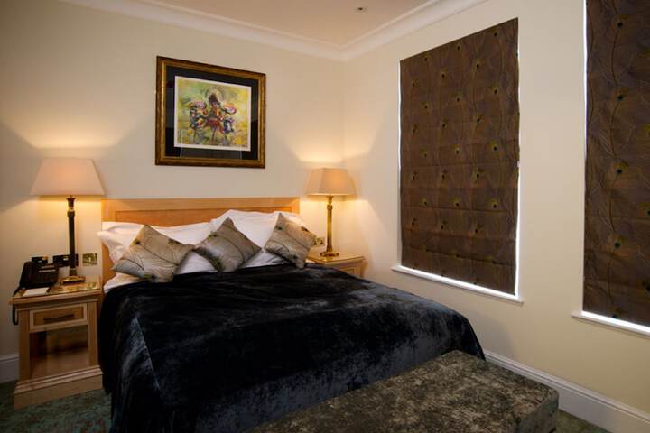 Room 25 of 59