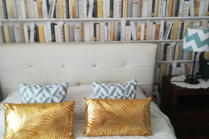 Room 9 of 29