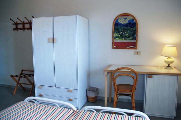 Room 11 of 59