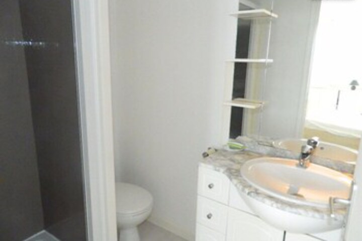 Room 3 of 17