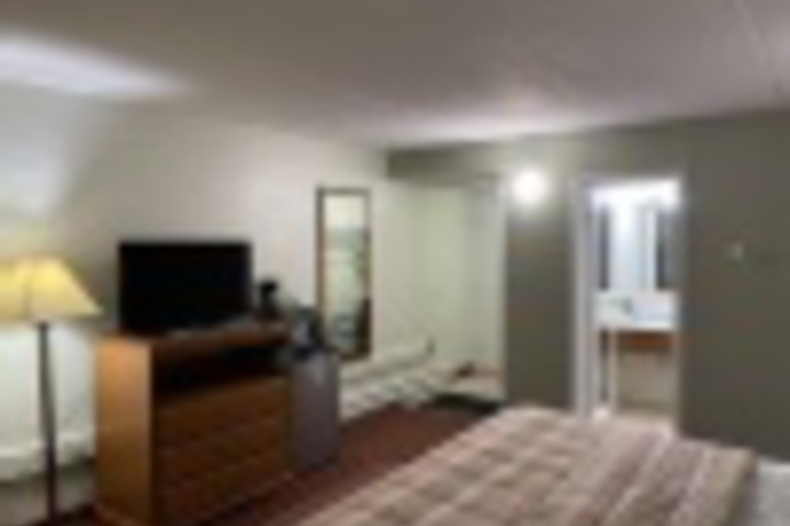 Room 100 of 228