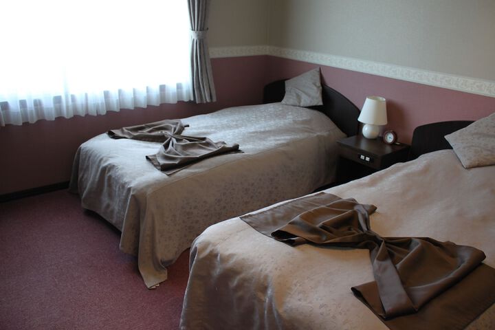 Room 5 of 56