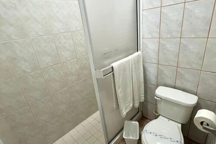 Room 20 of 35