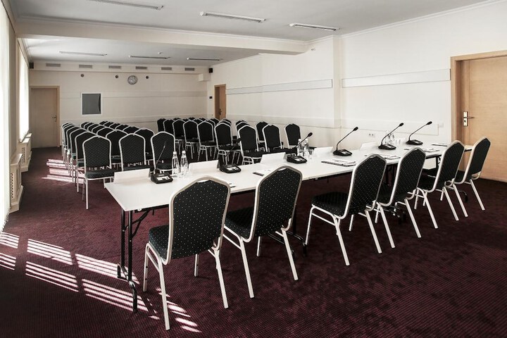 Meeting 40 of 46
