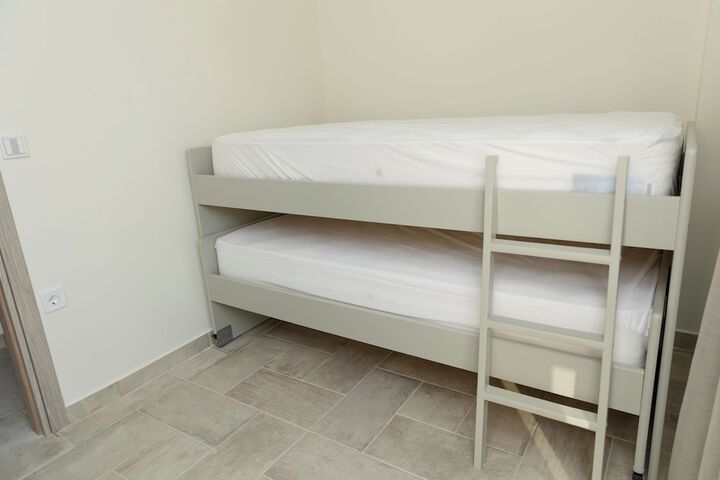 Room 14 of 59