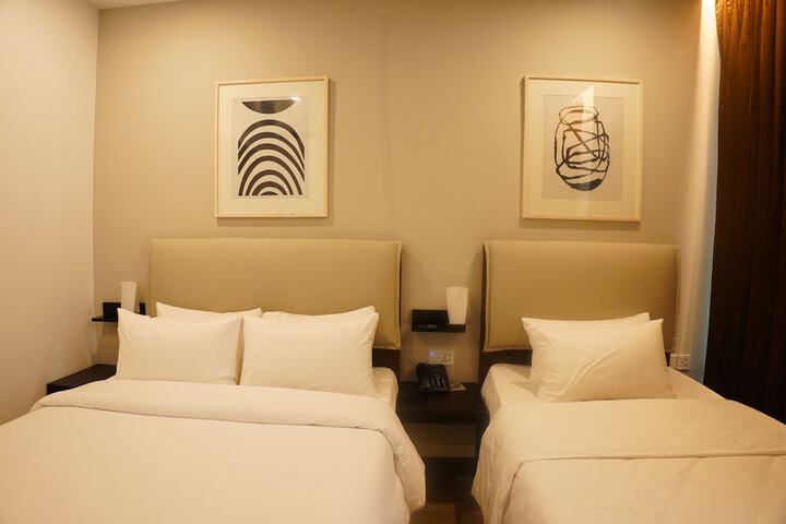 Room 38 of 89