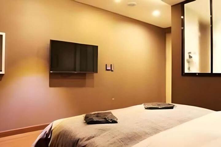Suite Room