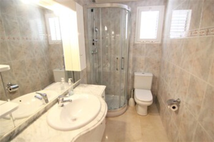 Room 3 of 42