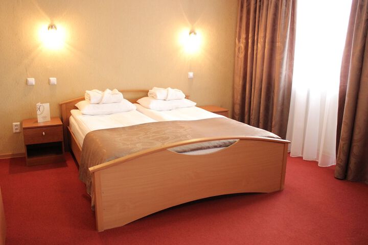 Room 15 of 54