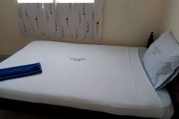 Room 2 of 18