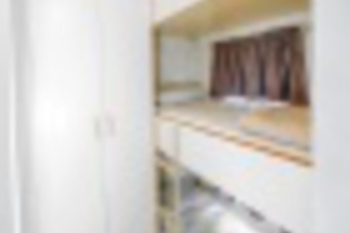 Room 387 of 504