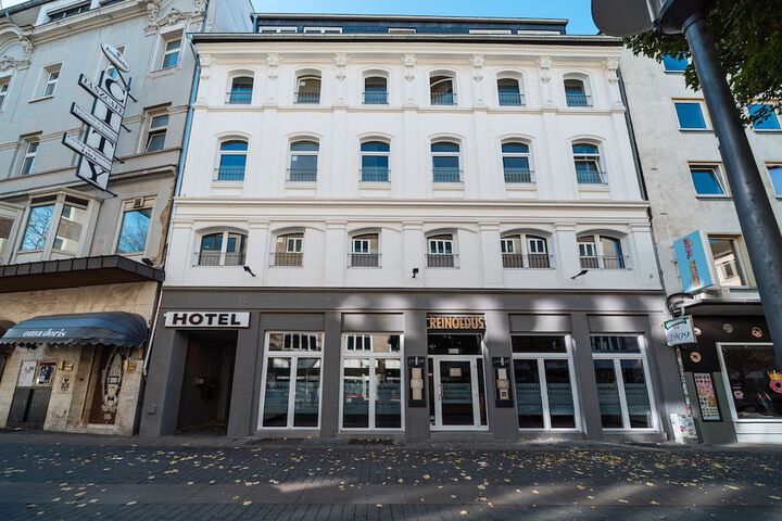 Image of S & D Hotel