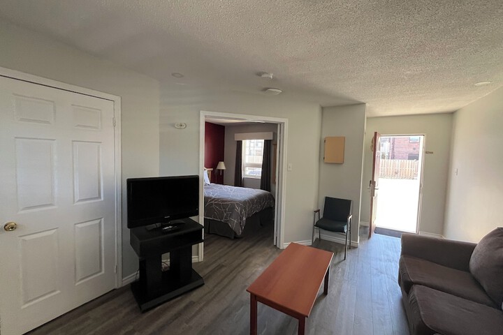 Room 70 of 118