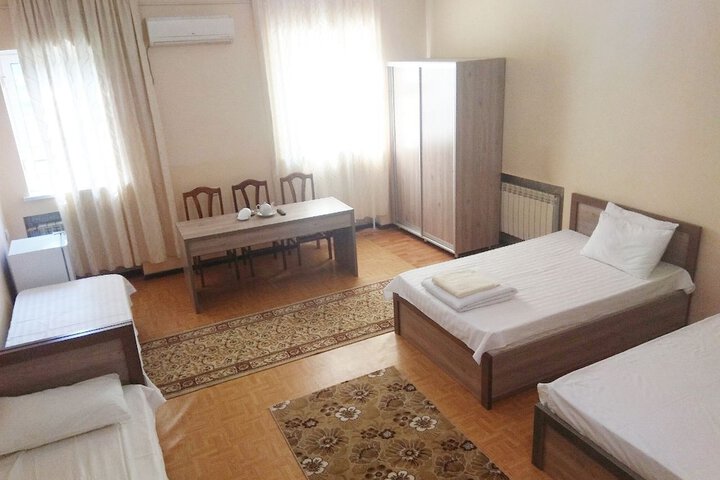 Room 14 of 28