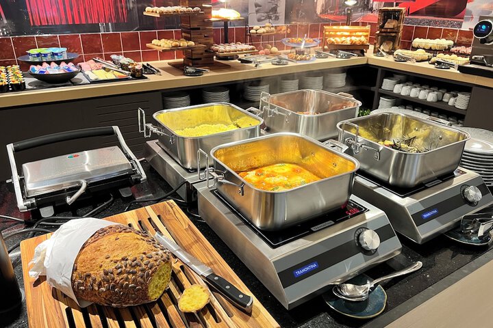 Breakfast/Coffee Service 47 of 68