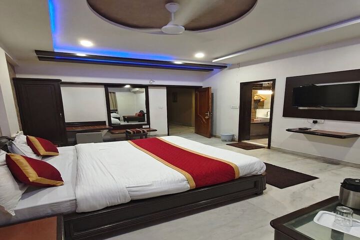Room 18 of 45