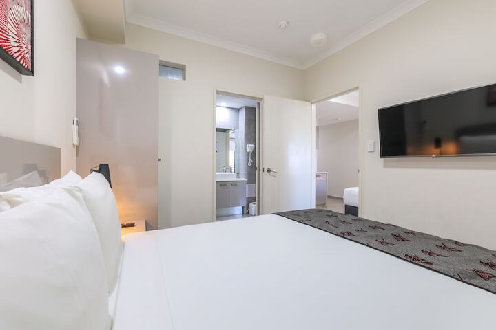 Room 10 of 42