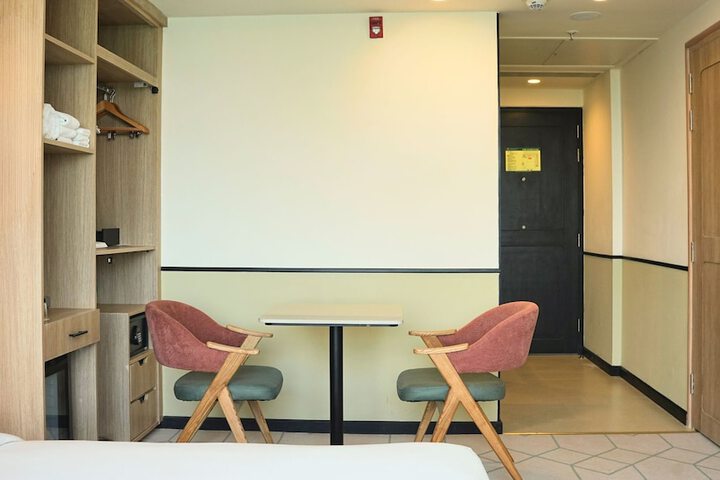 Room 14 of 92