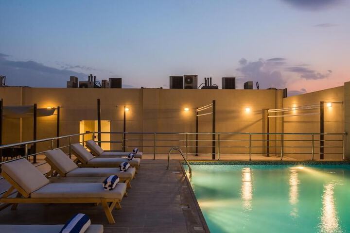 Pool 14 of 16