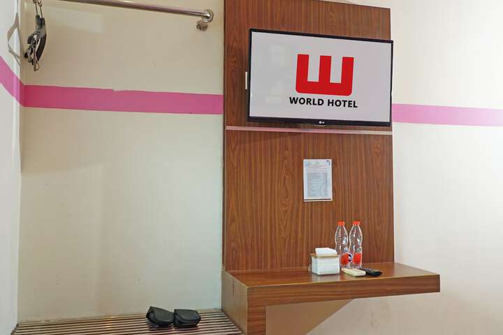 Room 5 of 41