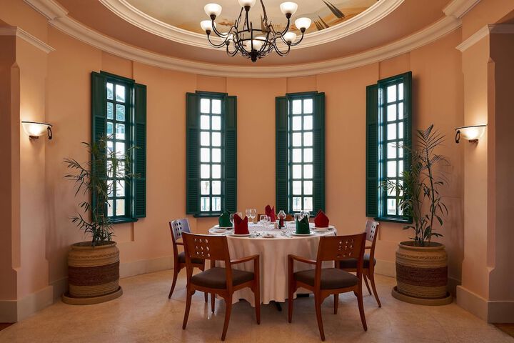 Dining 106 of 134