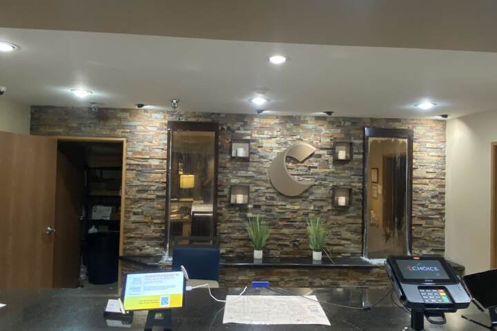 Hotel Interior 4 of 58