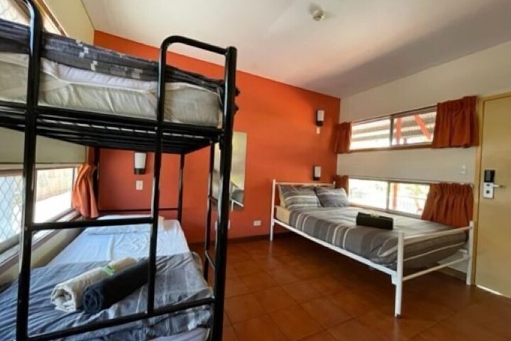 Room 18 of 41