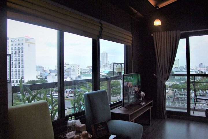 Room 44 of 117