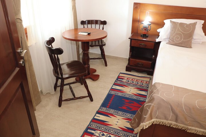 Room 52 of 263