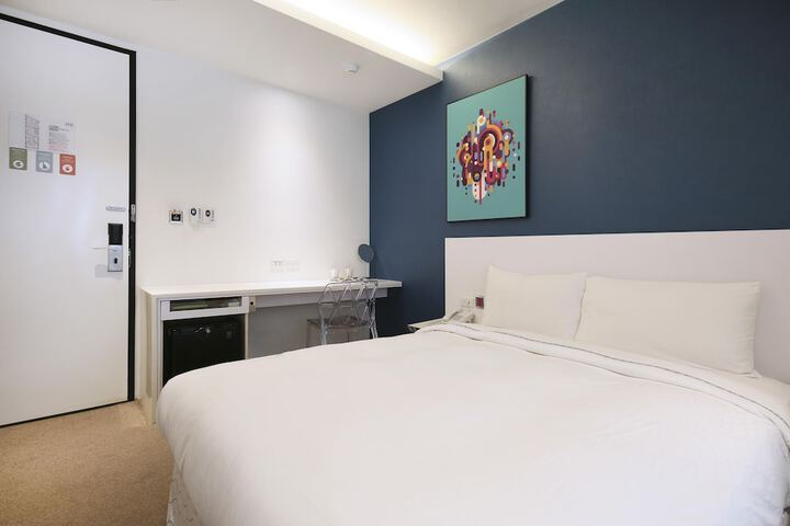 Room 14 of 51