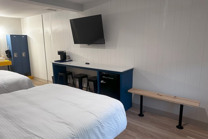 Room 3 of 51