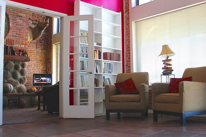 Hotel Interior 4 of 21