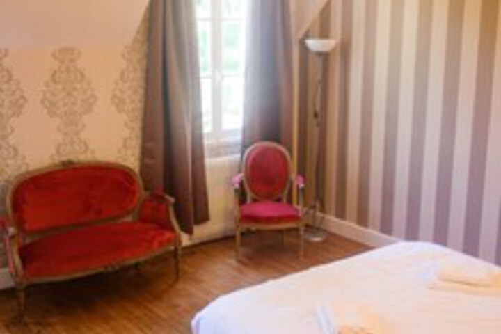Room 44 of 60
