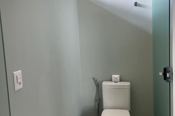 Room 33 of 41