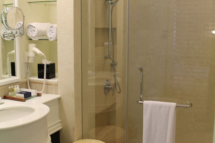 Clean Restrooms