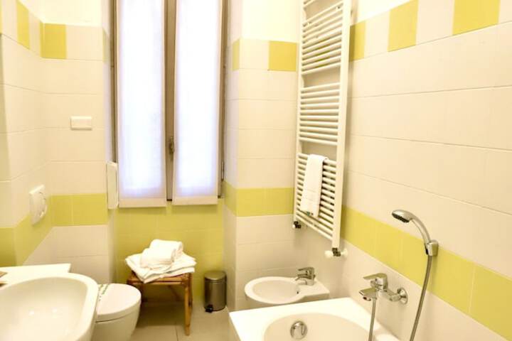 Room 54 of 93