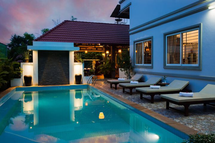 Pool 42 of 67