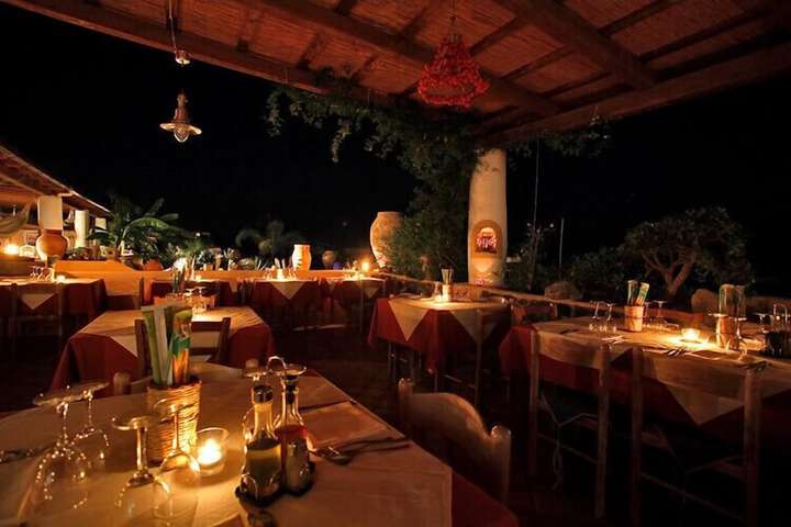 Dining 68 of 78