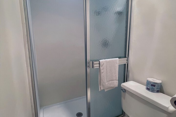 Room 85 of 104