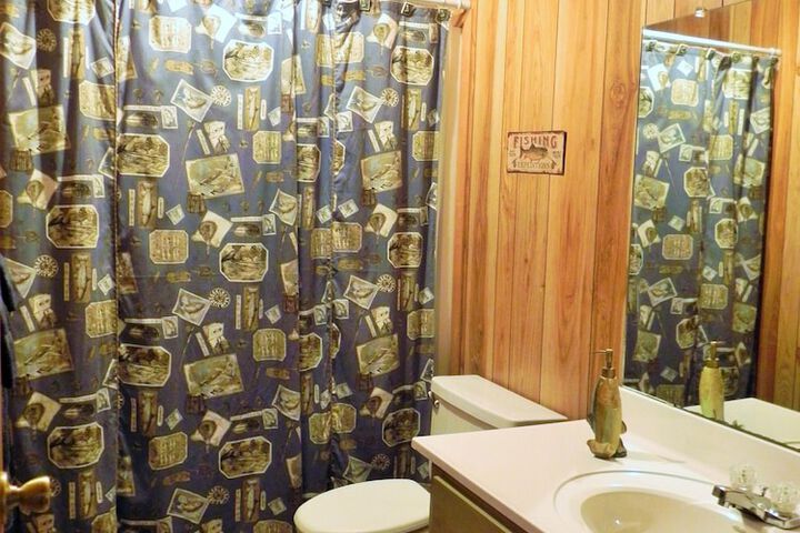 Room 93 of 149