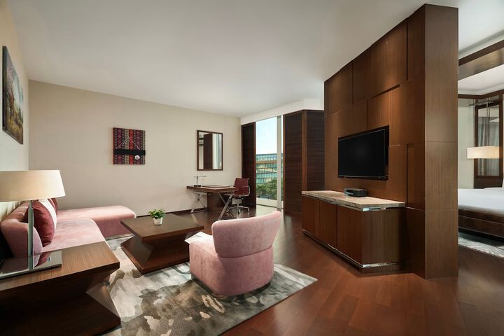 Room 56 of 176