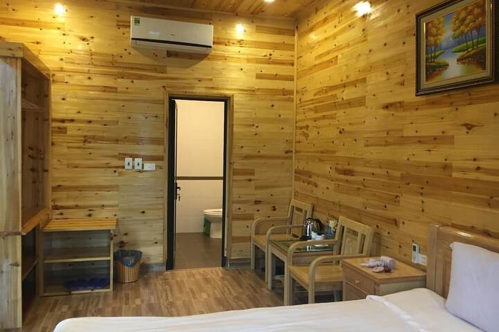 Room 5 of 43